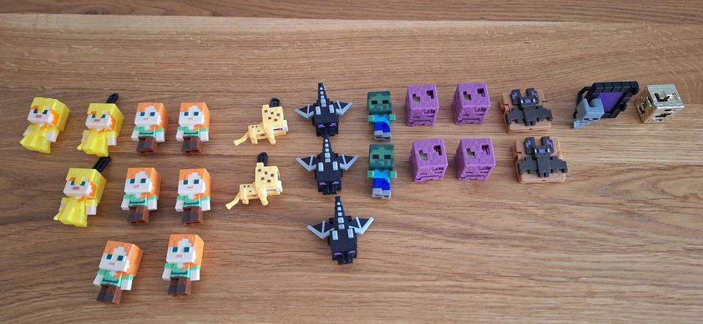Майнкрафт фигурки- Kinder Joy Minecraft Collection 2026