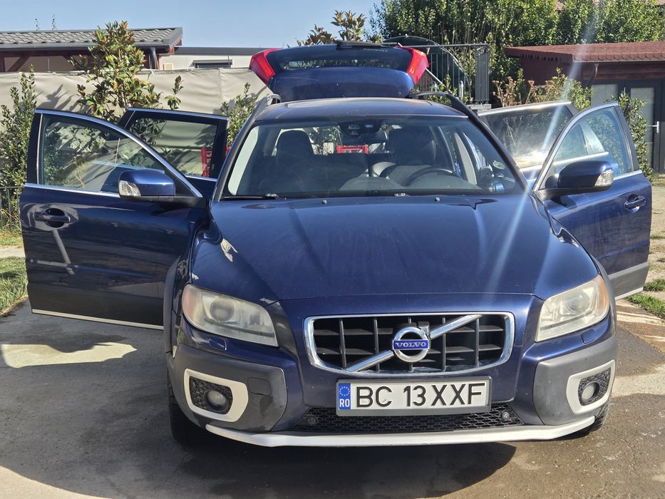 VOLVO XC70 0 — imagine 2