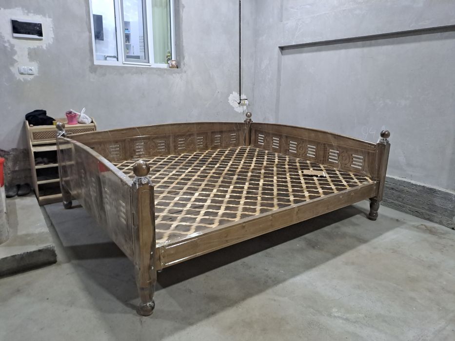 Zakazga yasaladi va sotiladi