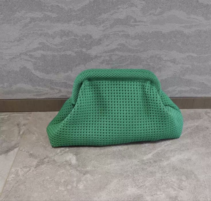 Сумка клач ( косметичка)