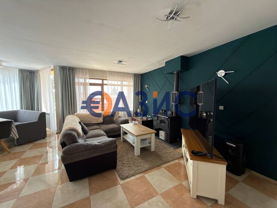 Апартамент с 3 спални в жилищна сграда, Свети Влас, България, 146 кв.