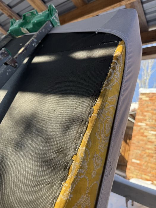 Продавм спальную кровать