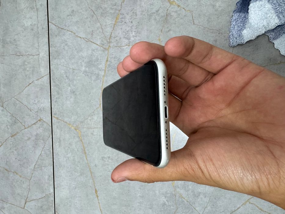 Iphone 11 128гб.