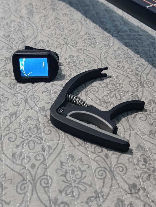 Гитара акустическая новая