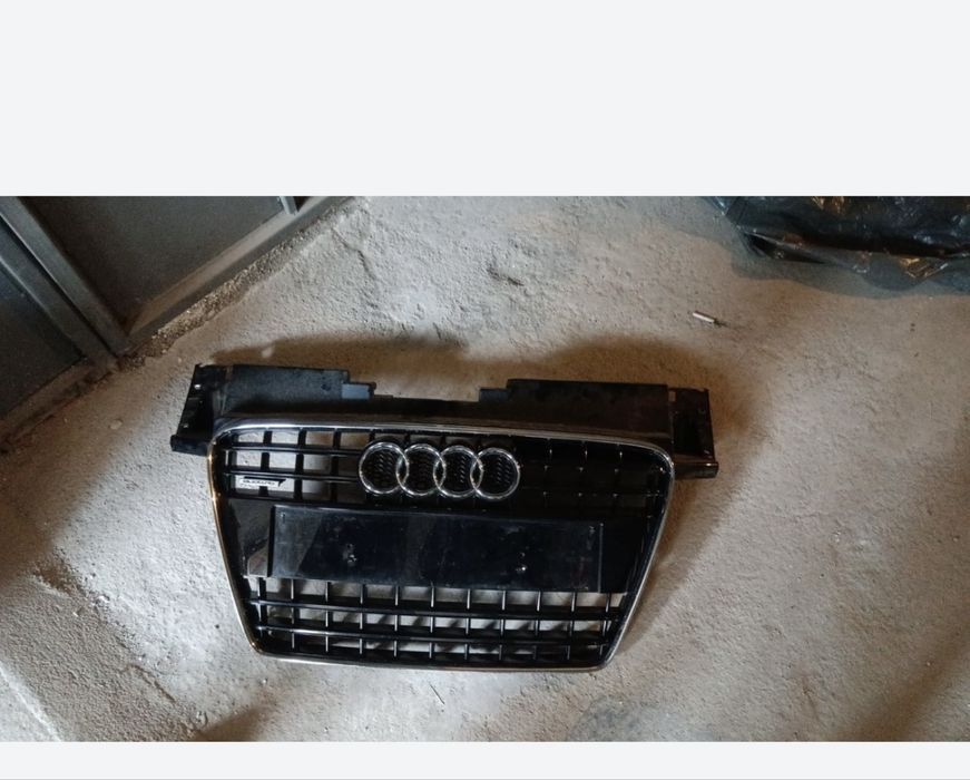 Audi Q7 2008g  решетка