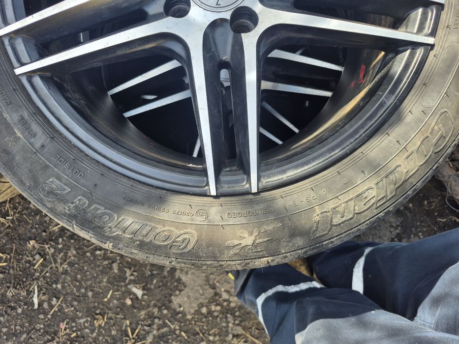 Продам резину 2 разных балона