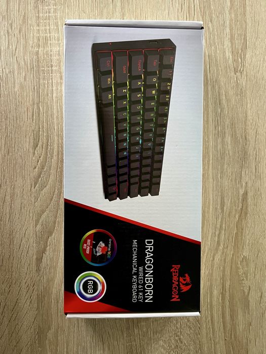Vând tastatura gaming REDRAGON K630 RGB