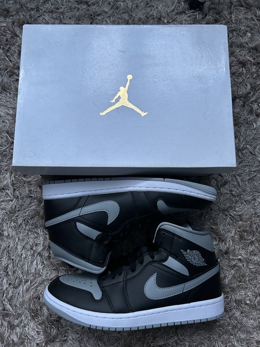 Jordan 1 Mid Shadow