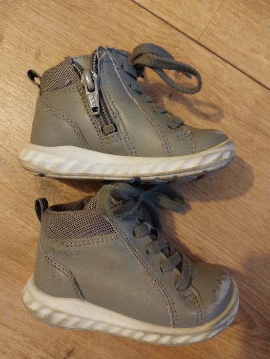 Vând pantofi sport, ghete copii Ecco