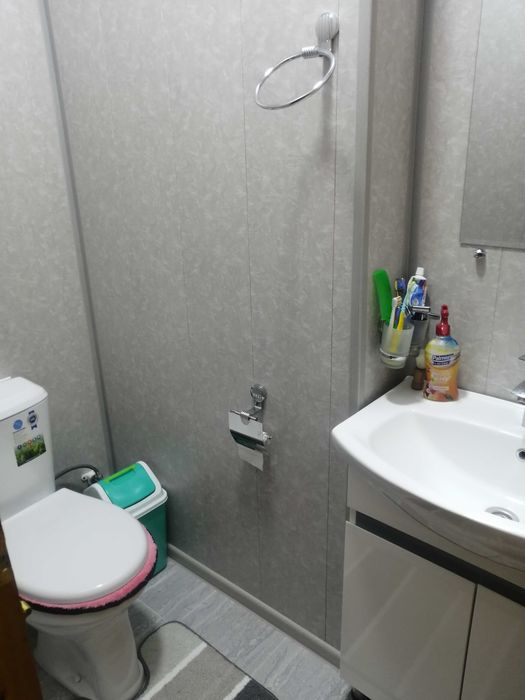 Продаётся 3 х комнатная квартира переделаная в 4х ком. в Сергели 8