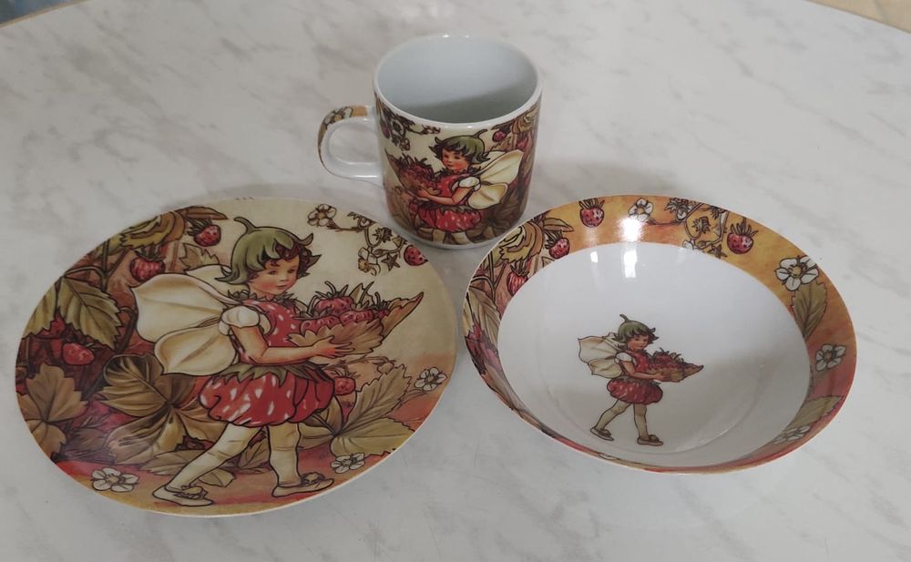 Набор посуды для девочки - 1000тг