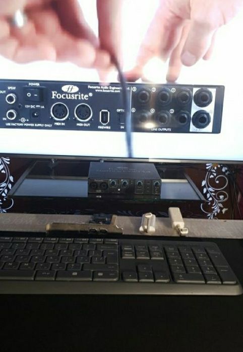 Звуковая карта focusrite pro 14 (фокусрайт про 14)