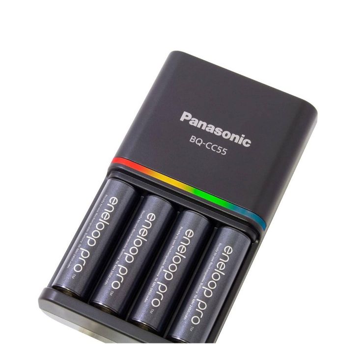 Panasonic Eneloop Pro зарядное устройство + батарейки 4 штуки  JAPAN