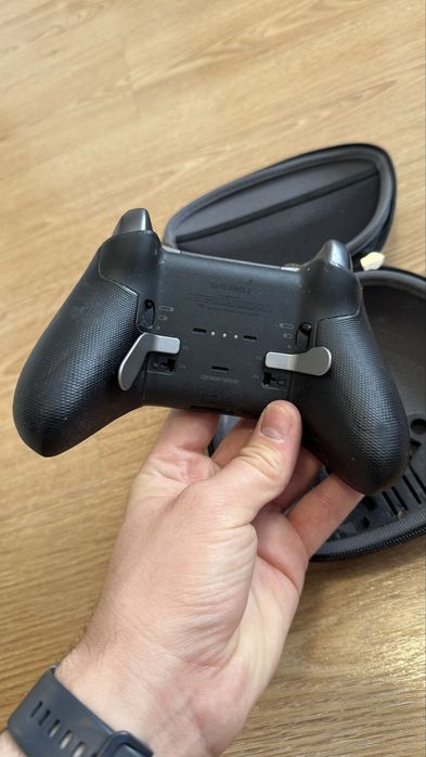 Controller Xbox Elite Series 2, pentru PIESE!