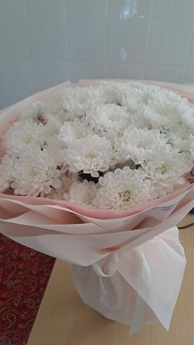 Әдемі арзан гүл бар