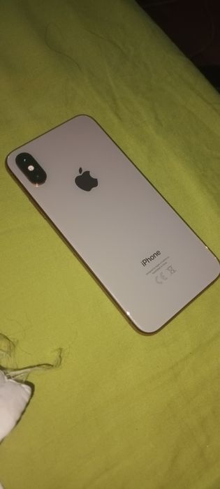 Vand iPhone xs împreună cu hp MacBook