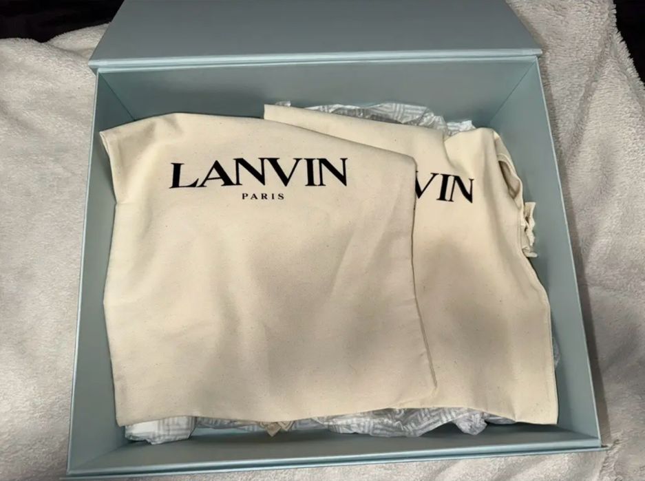 Lanvin curb size 43