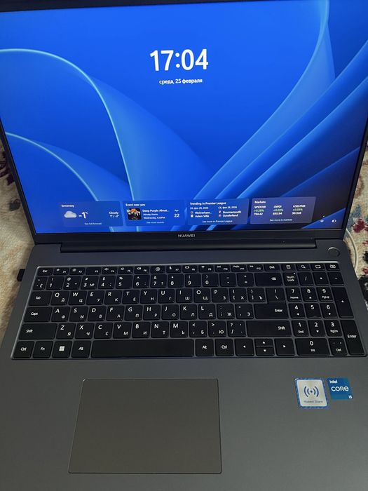 Huawei MateBook core i5-13