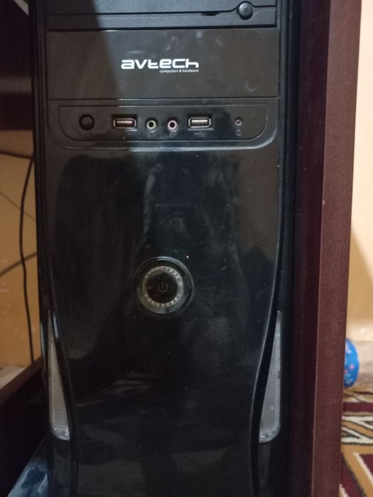 Компютер сатылады.