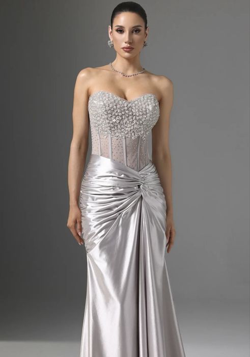 Дълга официална рокля корсет