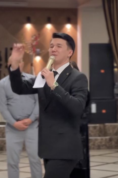 Лучший тамада, Үздік шоумен