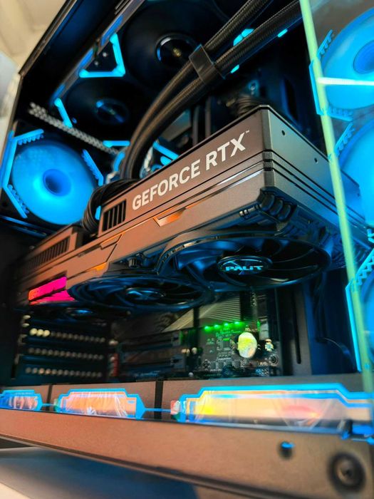Gaming I9 14900KF/Z790/32GB/RTX 5080/SSD 1TB/Sursa 1200W/Garantie/TVA!