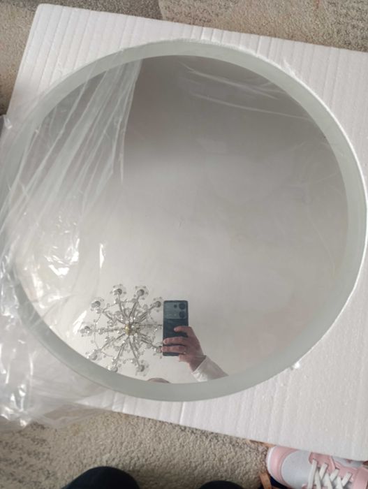 Vând oglinda baie led