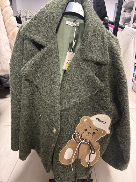 Дамско палто с мече