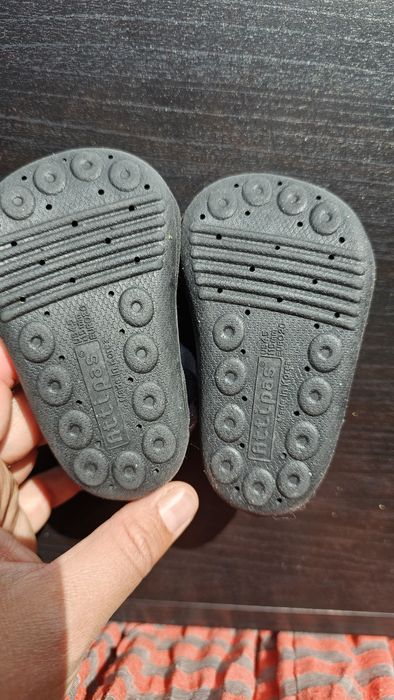 Бебешки "боси" обувки за прохождане