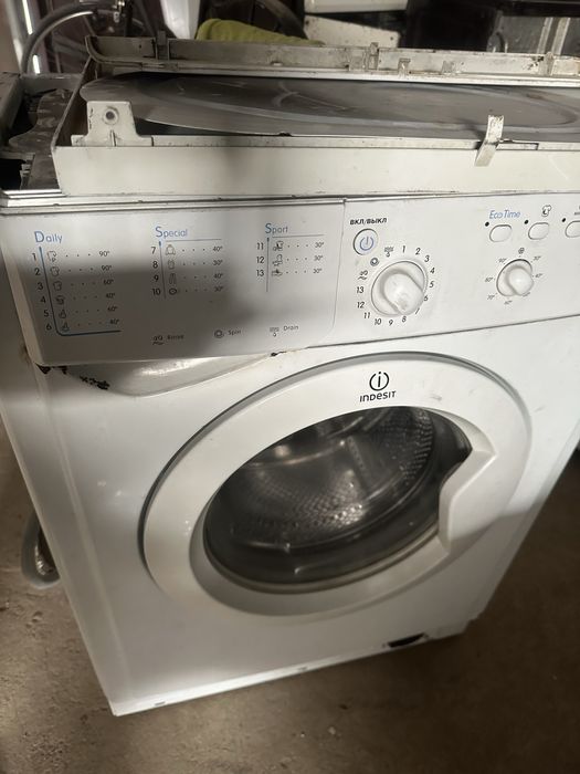 Стиральная машина Indesit на запчасти