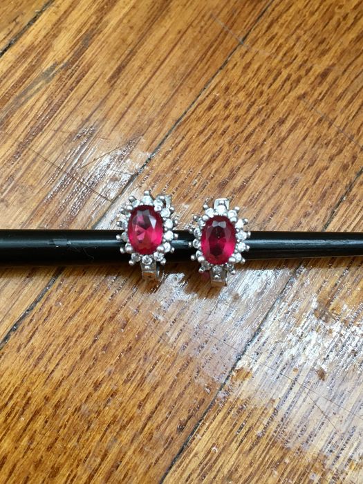 Обеци от сребро с цирконии