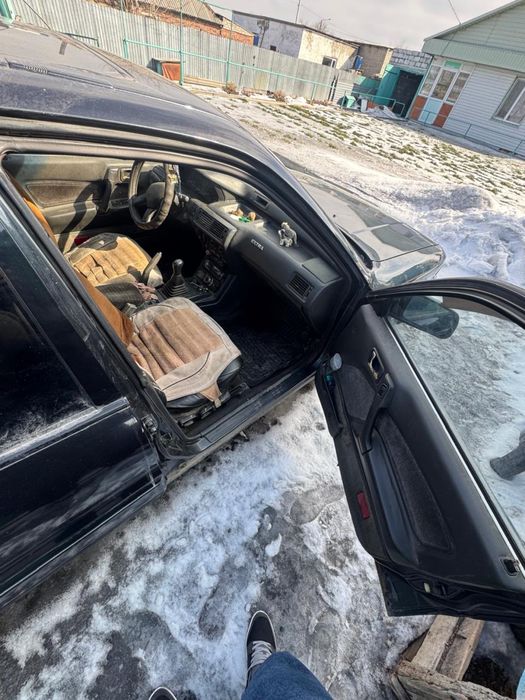 Автомобиль Mutsubishi Galant