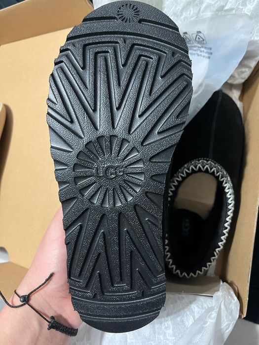 Ugg tasman II slippers