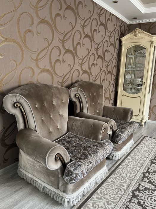 Диван, серо-коричневый