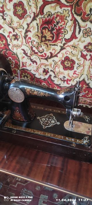 Продается швейная машина