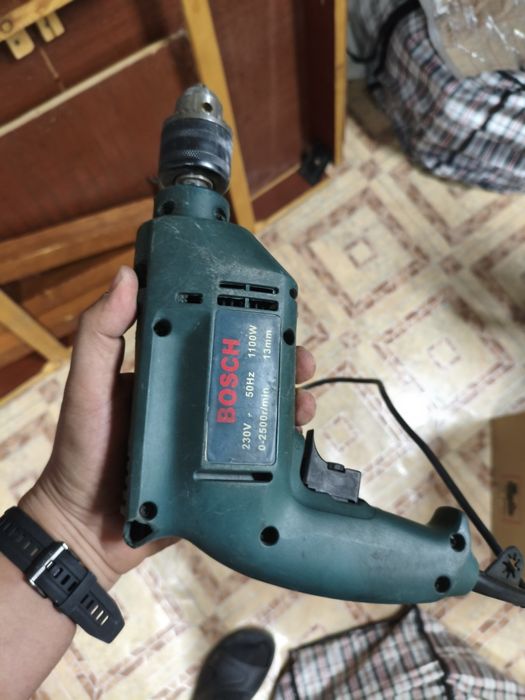 Продам дрель бош