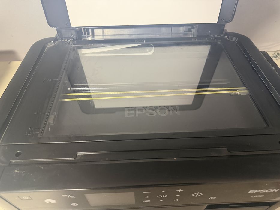 Imprimnta epson l850 cu scaner