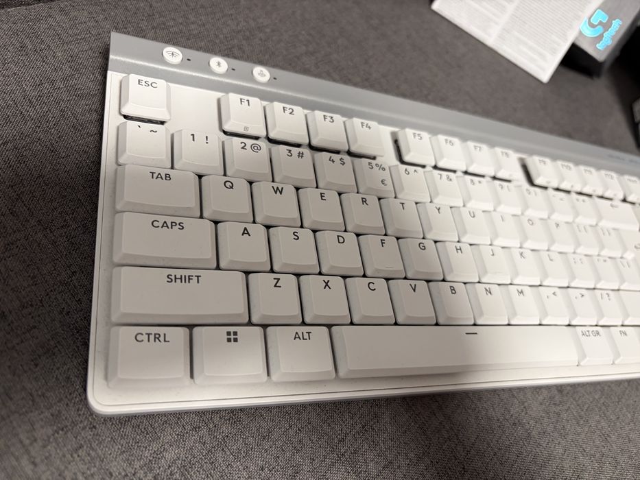 Logitech G502x plus Logitech g515 безжични геймърски мишка клавиатура