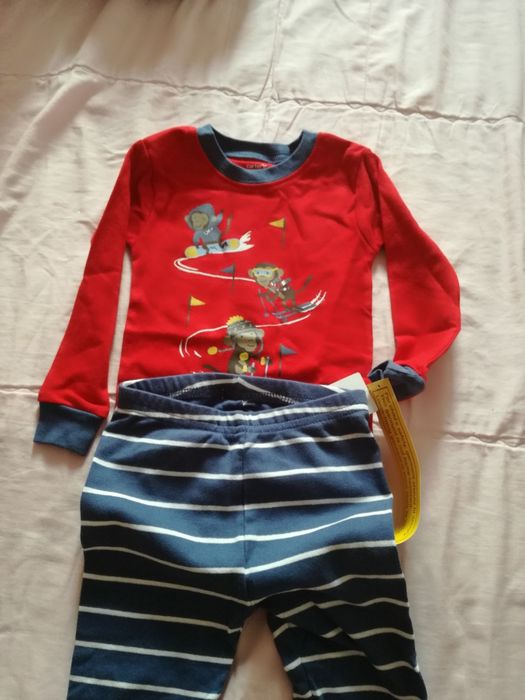 Pijamale baieti originale,Carter's USA,24 luni