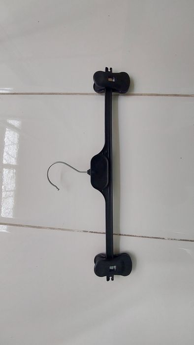 Вешалки -плечики
150 tr.