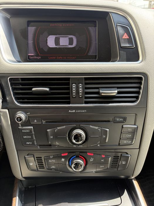 Vand Audi Q5  Quattro, An 2010 , 217000 km , Negru