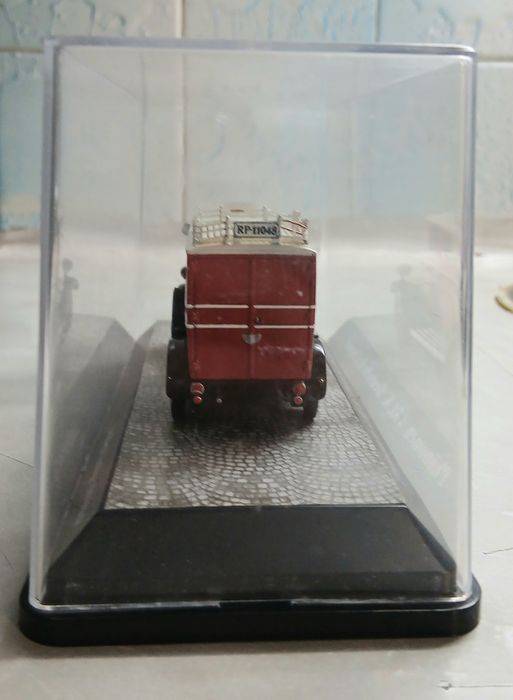 Антична количка       .