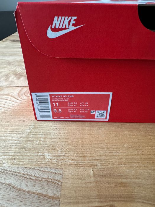 Маратонки Nike RnR v5