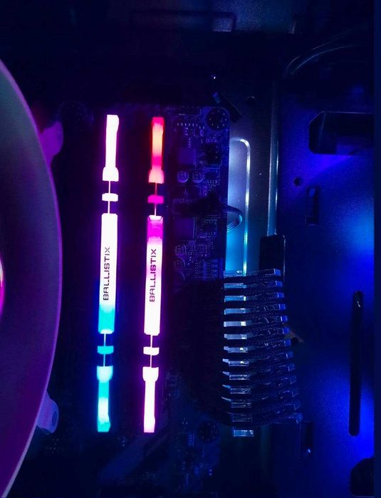 Продавам G:RIGS Геймърски компютър