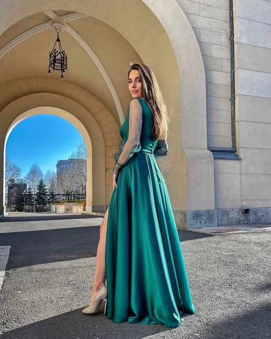 Rochie eleganta lunga verde smarald