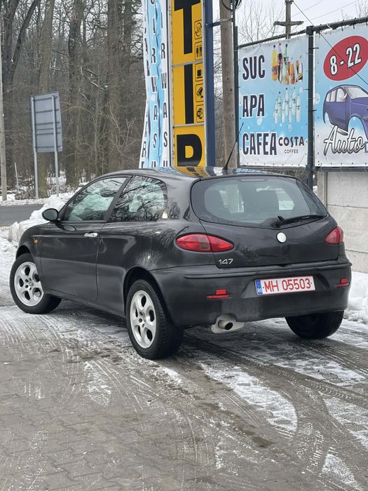 Vand schimb alfa romeo 147. 1.6 benzina 2004