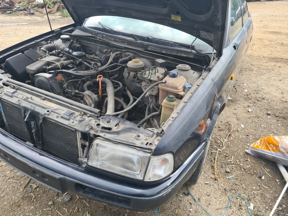 Ауди 80 B4 2.0 на части
