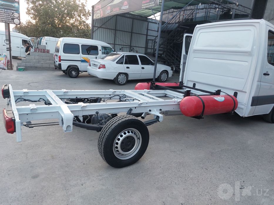 Mersedes benz spirinter yili 2011 maroti 104 shase xolatida