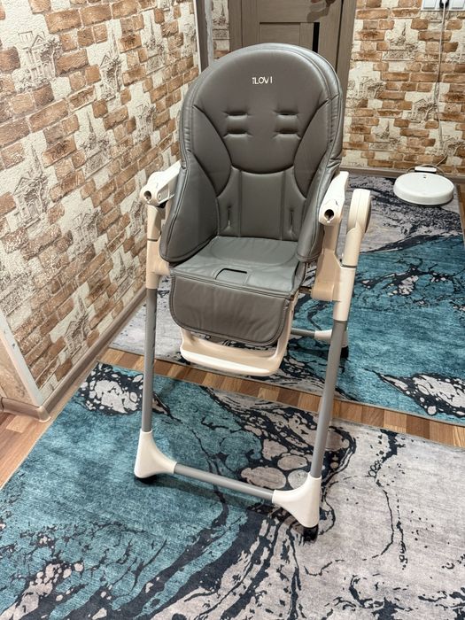 Продам стульчик для кормления