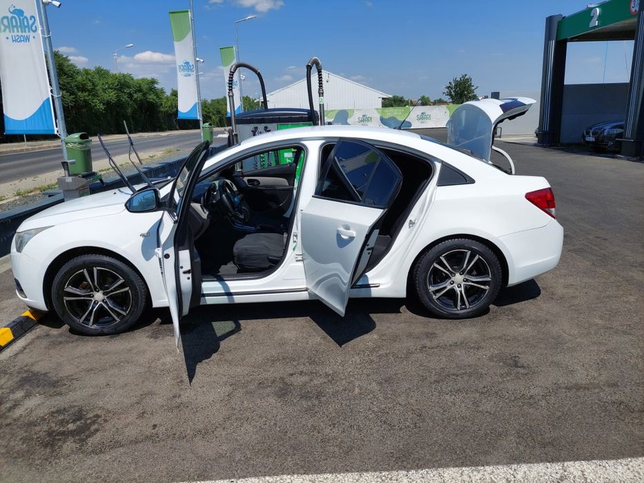 Vând Chevrolet Cruze 2011 – benzină + GPL, 1.6